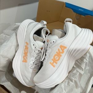 Hoka Bondi 8 White women’s size 8